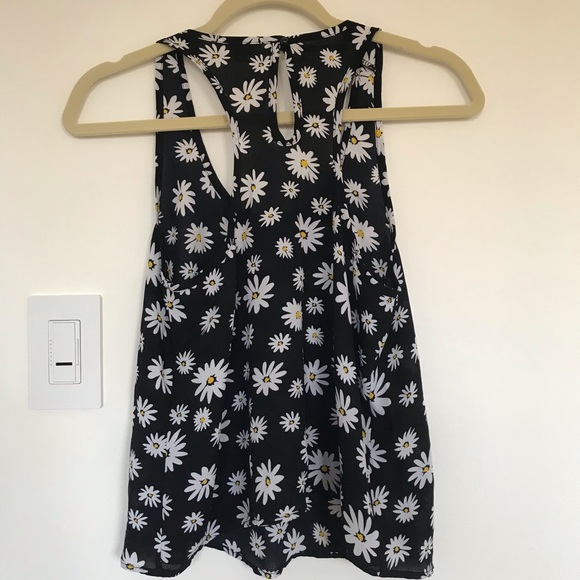 Soprano Daisy Tank Top - Picture 2 of 3
